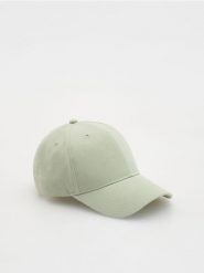 Czapka z daszkiem - jasnozielony. Zielone czapki z daszkiem damskie Reserved, bez wzorów. W wyprzedaży za 39.99 zł.