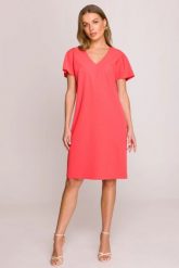 Luźna sukienka oversize o prostym kroju z dekoltem V koral. Pomarańczowe sukienki damskie Stylove, bez wzorów, z poliesteru, biznesowe, bez ramiączek. Za 289.00 zł.