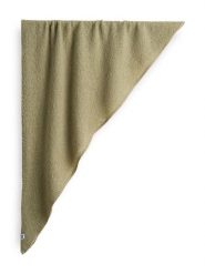 OPUS Szal "Amadsi" w kolorze zielonym rozmiar: onesize. Zielone szaliki damskie Opus, bez wzorów, ze splotem. Za 109.00 zł.