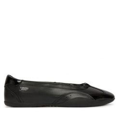 Baleriny Tommy Hilfiger. Czarne balerinki damskie Tommy Hilfiger, bez wzorów. Za 409.99 zł.