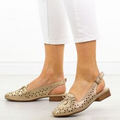 Złote ażurowe półbuty damskie Jezzi Asa222-7. Żółte półbuty damskie Jezzi, na lato, w ażurowe wzory, z materiału, bez obcasa, na płaskiej podeszwie, bez zapięcia. Za 209.00 zł.