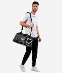 Torba sportowa Givova Trend czarna. Czarne torby sportowe Givova, bez wzorów, z materiału. Za 165.99 zł.