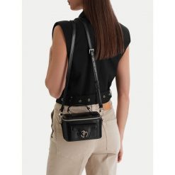 Torebka Eva Minge. Czarne kuferki damskie Eva Minge, bez wzorów, bez dodatków. Za 199.99 zł.