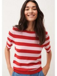 More & More Sweter w kolorze jasnoróżowo-czerwonym rozmiar: 34. Czerwone swetry klasyczne damskie More & More, ze splotem, bez kołnierzyka. Za 131.74 zł.