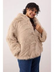 Trendyol Kurtka w kolorze beżowym ze sztucznego futerka rozmiar: 46. Brązowe kurtki damskie Trendyol, bez wzorów, bez kaptura. Za 149.31 zł.