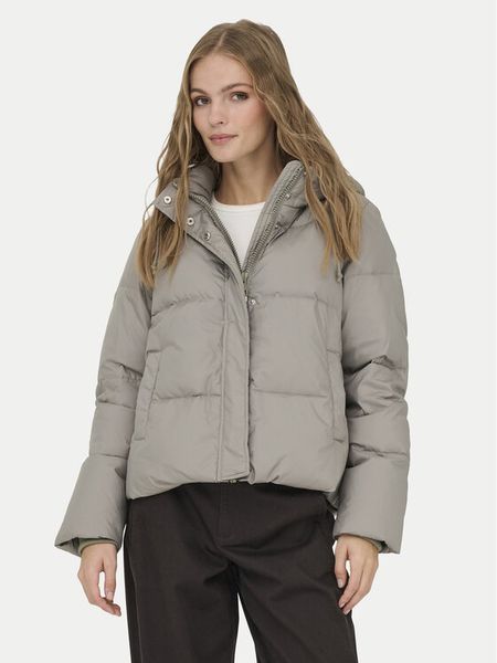 ONLY Kurtka puchowa Alice 15316455 Zielony Regular Fit. Zielone kurtki damskie Only, m, bez wzorów, z puchu, bez kaptura. Za 269.99 zł.