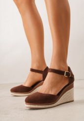 Brązowe Sandały na Koturnie z Plecionki i Zapięciem na Sprzączkę Jessaln. Brązowe sandały damskie Born2be, bez wzorów, bez obcasa, na koturnie, bez zapięcia. Za 99.99 zł.