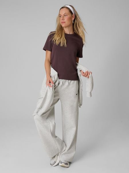 4F T-shirt regular gładki damski - brązowy L. Brązowe t-shirty damskie 4F, l, bez wzorów, z bawełny, bez kołnierzyka. Za 69.99 zł.