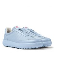 Camper Skórzane sneakersy w kolorze błękitnym rozmiar: 41. Niebieskie obuwie sportowe damskie Camper, bez zapięcia. Za 333.81 zł.
