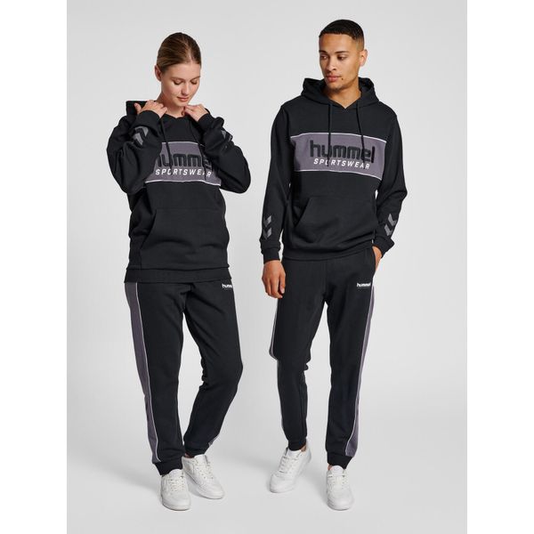 Bluza z kapturem Hummel Legacy Julian. Czarne bluzy damskie Hummel, s, bez wzorów, z bawełny, z kapturem. W wyprzedaży za 210.00 zł.