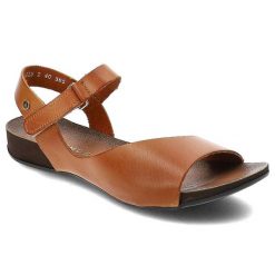 Brązowe Sandały Armodo Wygodne Obuwie Damskie. Brązowe sandały damskie Armodo, bez wzorów, ze skóry, bez obcasa, bez zapięcia. Za 269.00 zł.