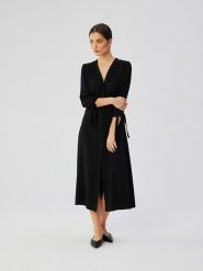 Stylove Sukienka w kolorze czarnym rozmiar: L. Czarne sukienki damskie Stylove, bez wzorów, z tkaniny, bez ramiączek. Za 214.99 zł.