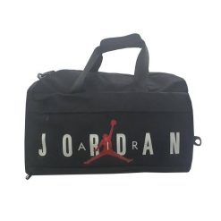Torba sportowa AIR Jordan Duffle Bag. Czarne torby sportowe Jordan, bez wzorów. Za 290.00 zł.