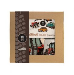 Massey Ferguson — paczka (Zawartość paczki: koszulka, torba, kubek, słodycze; Rozmiar koszulki / bluzy: 3XL (damska); Kolor koszulki / bluzy: jasnosza. Brązowe koszulki damskie nikiniki, s, bez wzorów, z bawełny, bez kołnierzyka, bez ramiączek. Za 169.00 zł.