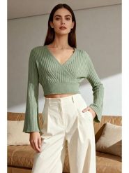 Trendyol Sweter w kolorze zielonym rozmiar: L. Zielone swetry klasyczne damskie Trendyol, l, prążkowane, bez kołnierzyka. Za 60.99 zł.