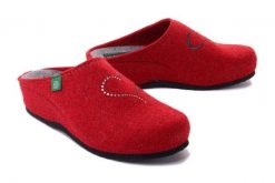DR. BRINKMANN 330008-04 rot, kapcie damskie. Czerwone kapcie damskie Dr. Brinkmann. Za 249.90 zł.