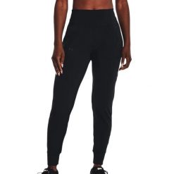 Spodnie treningowe damskie Under Armour Motion Jogger. Czarne spodnie dresowe damskie Under Armour, s, bez wzorów, z dresówki. W wyprzedaży za 229.75 zł.