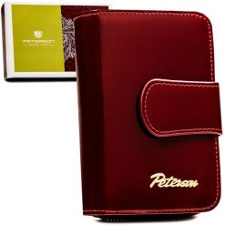 Skórzany portfel Peterson PTN BC-425214 czerwony. Czerwone portfele damskie Peterson, bez wzorów. Za 129.99 zł.