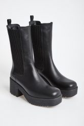 Botki damskie Guglia WEEKEND MAX MARA. Botki damskie Weekend Max Mara, bez obcasa, bez zapięcia. W wyprzedaży za 1,147.30 zł.
