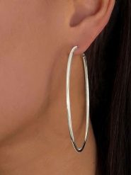 Les Favorites Srebrne kolczyki-kreole rozmiar: onesize. Szare kolczyki damskie Les Favorites, srebrne. Za 166.88 zł.