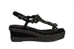 Sandały Laura Vita Marieo 11 Noir 202075, Czarny, Skóra ekologiczna - 38. Czarne sandały damskie LAURA VITA, bez wzorów, z gumy, bez obcasa, na koturnie, bez zapięcia. W wyprzedaży za 179.10 zł.