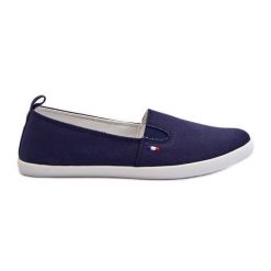 Tenisówki Trampki Slip-On Damskie Granatowe Adrancia niebieskie. Niebieskie trampki damskie bez wzorów, bez zapięcia. Za 92.80 zł.