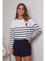 Soft Cashmere Sweter w kolorze biało-granatowym rozmiar: 38/40. Białe swetry klasyczne damskie Soft Cashmere, bez kołnierzyka. Za 132.36 zł.