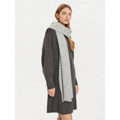 Szalik Tommy Hilfiger. Szare szaliki damskie Tommy Hilfiger, bez wzorów. Za 409.99 zł.