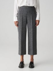 OPUS Kuloty w kolorze czarnym rozmiar: 44. Czarne spodnie materiałowe damskie Opus, bez wzorów, z materiału. Za 134.85 zł.