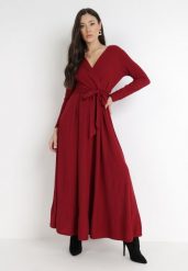 Bordowa Sukienka Damialla. Czerwone sukienki damskie Born2be, bez wzorów, z dzianiny, eleganckie, bez ramiączek. W wyprzedaży za 178.49 zł.