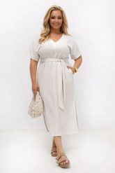 Sukienka kimonowa ecru Mila z paskiem | 100% wiskoza | PLUS SIZE OVERSIZE LATO. Sukienki damskie Moda Size Plus Iwanek, bez wzorów, z elastanu, biznesowe, bez ramiączek. Za 299.90 zł.