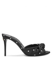 Dolce&Gabbana Klapki CR1750 AV885 Czarny. Czarne klapki damskie Dolce&Gabbana, bez wzorów, z materiału, bez obcasa, bez zapięcia. W wyprzedaży za 2,269.00 zł.