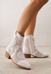 Białe Botki Kowbojki na Stożku z Ażurową Cholewką z Haftem Isarna. Białe botki damskie Renee, z jeansu, boho, bez obcasa, na obcasie, bez zapięcia. Za 139.99 zł.