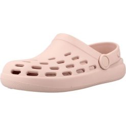 Sandały IGOR S10326 Rose. Czerwone sandały damskie IGOR, bez wzorów, z gumy, bez obcasa, bez zapięcia. Za 130.99 zł.