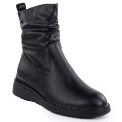 Botki damskie na koturnie czarne Vinceza 26-58557. Czarne botki damskie VINCEZA, ze skóry ekologicznej, eleganckie, bez obcasa, na koturnie, bez zapięcia. Za 189.99 zł.