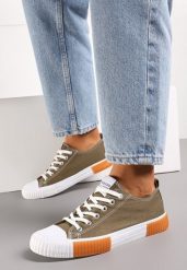Zielone Trampki Castite. Zielone trampki damskie Born2be, z aplikacjami, z gumy, przed kostkę, bez zapięcia. Za 59.99 zł.