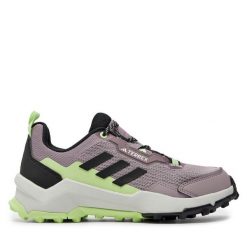 Trekkingi adidas. Fioletowe obuwie trekkingowe damskie Adidas, bez zapięcia. Za 419.99 zł.