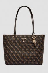 GUESS Brązowa damska shopperka logowana Noelle Tote. Brązowe shopper bag Guess, z aplikacjami, ze skóry ekologicznej, bez dodatków. W wyprzedaży za 529.99 zł.