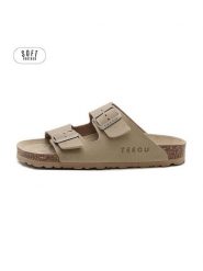 Teegu Klapki w kolorze brązowym rozmiar: 40. Brązowe klapki damskie teegu, bez wzorów, z otwartym noskiem, bez obcasa, bez zapięcia. Za 121.99 zł.