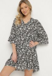 Czarna Bawełniana Sukienka w Kwiaty o Rozkloszowanym Kroju Jenaleira. Czarne sukienki damskie Born2be, z aplikacjami, z bawełny, klasyczne, bez ramiączek. Za 69.99 zł.
