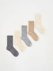 Skarpety 5 pack - kremowy. Białe skarpetki damskie Reserved, bez wzorów. W wyprzedaży za 25.99 zł.