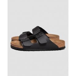 Klapki Birkenstock Arizona Nero Dorosłych. Brązowe klapki damskie Birkenstock, bez wzorów, z materiału, bez obcasa, bez zapięcia. Za 625.00 zł.
