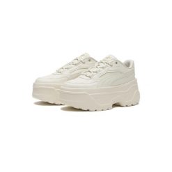 Buty sportowe damskie Puma Karmen X tra. Białe obuwie sportowe treningowe Puma, ze skóry ekologicznej, na fitness i siłownię. Za 490.00 zł.