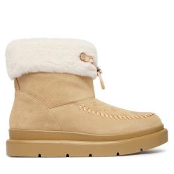 Śniegowce Guess. Brązowe śniegowce damskie Guess. Za 714.99 zł.