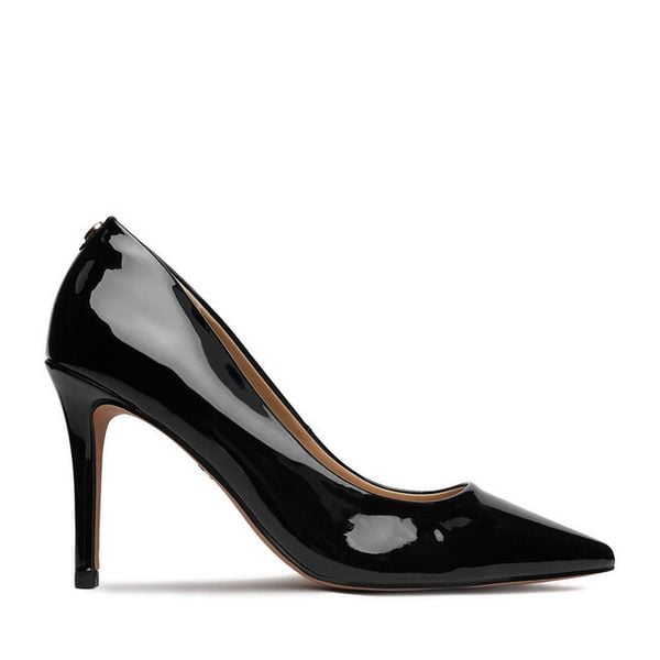 Szpilki Nine West. Czarne szpilki damskie Nine West, bez wzorów, bez obcasa, na szpilce, bez zapięcia. Za 229.99 zł.