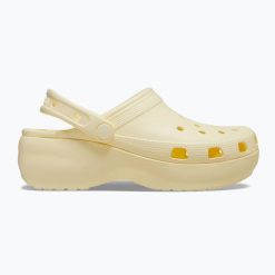 Klapki damskie Crocs Classic Platform Clog. Żółte klapki damskie Crocs, bez wzorów, bez obcasa, bez zapięcia. Za 219.99 zł.