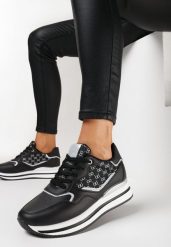 Czarne Sneakersy na Platformie z Metaliczną Wstawką Nirina. Czarne obuwie sportowe damskie Born2be, bez zapięcia. Za 99.99 zł.