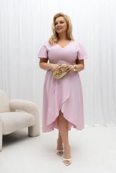 Asymetryczna sukienka Aleta z paskiem w talii w kolorze pudrowego różu PLUS SIZE XXL OVERSIZE WIOSNA. Czerwone sukienki damskie Moda Size Plus Iwanek, bez wzorów, z elastanu, biznesowe, bez ramiączek. Za 329.90 zł.