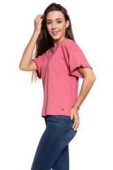 MUSTANG T SHIRT DAMSKI Alina C Ruffle 1009446 8271. Czerwone t-shirty damskie Mustang, s, bez wzorów, bez kołnierzyka. W wyprzedaży za 39.99 zł.