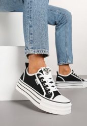 Czarne Trampki na Platformie z Biżuteryjną Aplikacją Flortewis. Czarne trampki damskie Renee, z aplikacjami, z jeansu, bez zapięcia. Za 69.99 zł.